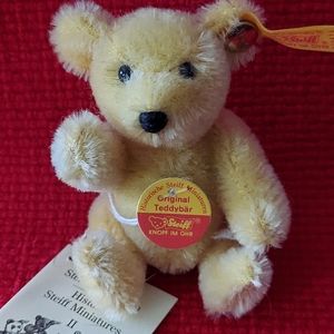 Historic Steiff Miniature II Series